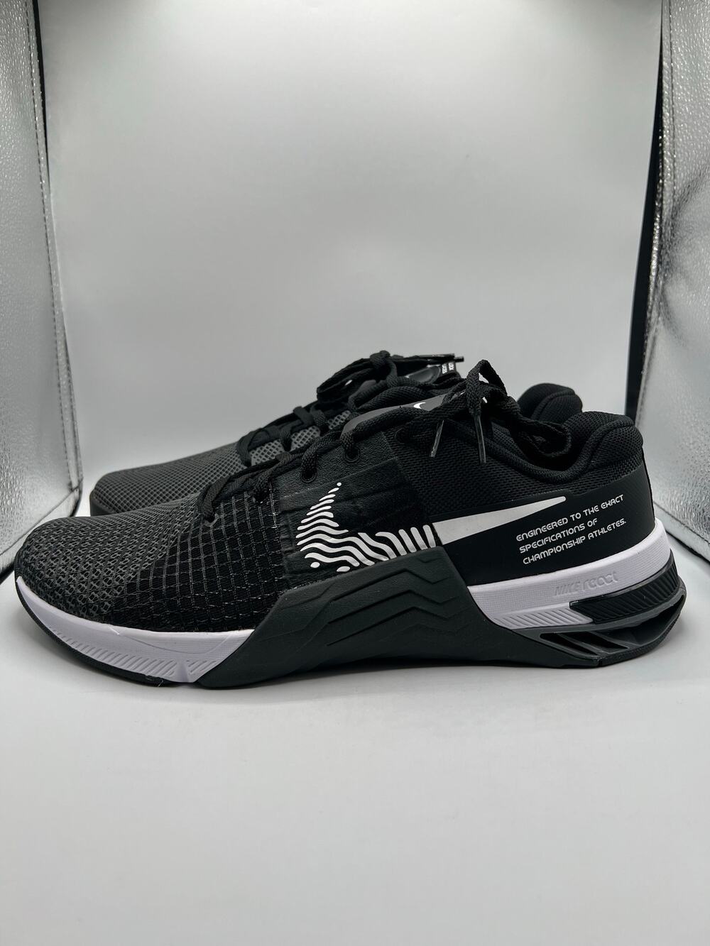 Nike Metcon 8 “Dark Smoke Grey” size 9.5 men’s